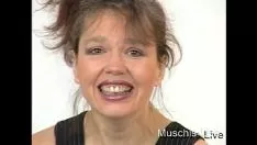 Play Smooth-haired cunt she-bop for you