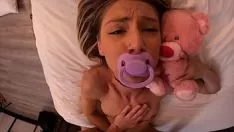 Redare Machinematik - un adolescent strâns payton algey îl ia pe pappa în pensiunea lui de hotel
