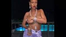 Abspielen Fume boy zgang up - umfassende rihanna
