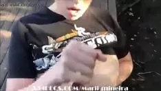 Redare Îi ia cineva mai multe înregistrări video ale lui Thomas?