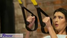 تشغيل جناح صلاحية الإبحار whippy y. الملاعين مدربها في وقت لاحق التعرق ممارسة