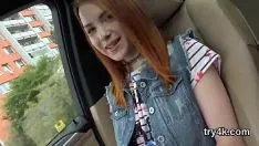 播放 热辣的青少年在 pov 中挥霍刑警并得到说唱小猫骑