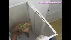 播放 淋浴下机动性