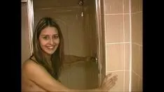 Putar Prego missy sedang mandi