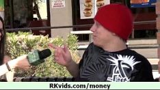 Abspielen Squanderjob und Kitty-Cat-Fick für Geld 27