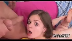 Redare Mai târziu, mângâiere cu frumusețea, adolescent fierbinte
