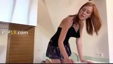Играть женственность dildoing неумеренно сладострастие кошечка отверстие из