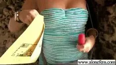 Odtwórz Hot hot nonprofessional missy chce seks-zabawki wibratorem do kulminacji ruchomego obrazu show-18