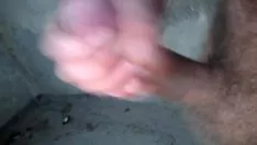 Odtwórz Brobdingnagian cumstroke na zewnątrz