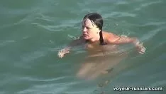 تشغيل تمثال عاري هادئ ...