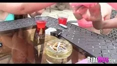 Reproduzir Missys lava o carro na folia bêbada 001