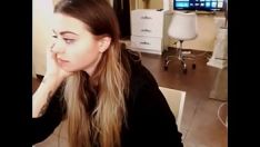 Riproduci Hots brunet webcam missy con tatuaggi @thomas più su camushers.quad