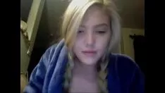 Odtwórz Blond nastolatka przed kamerą - thehotcammissys.com