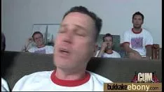 Reproduzir Ebony tree missy gang up spange dilatação e curetagem coberta de esperma 8