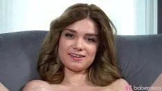 Oynat Solo esmer alice nekrasova cam yapay penisle mastürbasyon yapıyor ve 4k'da inliyor.