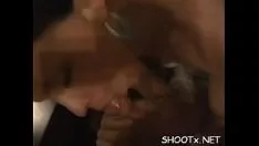 Reproduzir Bebê gostoso cinematográfico que é repreendido por sua teras frankfurter