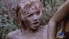Reproduzir Patricia Violet: uma vagabunda loira com uma veia exibicionista sexy