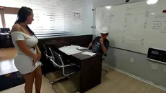 Reproducir Ingeniería De Escritorio Coño Golpeando - MILF Creampie Sorpresa