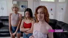 Reproduzir Pequenos stedsis e seus amigos pequenos em gangbang selvagem