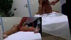 播放 捕捉的感觉：未知的热所罗门和贝贝尔齐纳哈