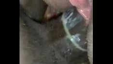 Reproduzir Latina adquirindo pokeed pelo meio bbc