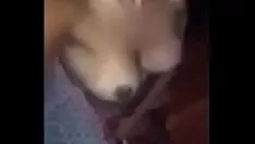 Redare Prețioasa domnișoară indiană își introduce păcatele mari și pisica