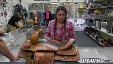 Putar Pemuda latina lexie ringeras slabbers big sashay lubang sebelumnya