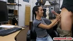 تشغيل صدم مراهق سريع من قبل زميل نقع ملتوي